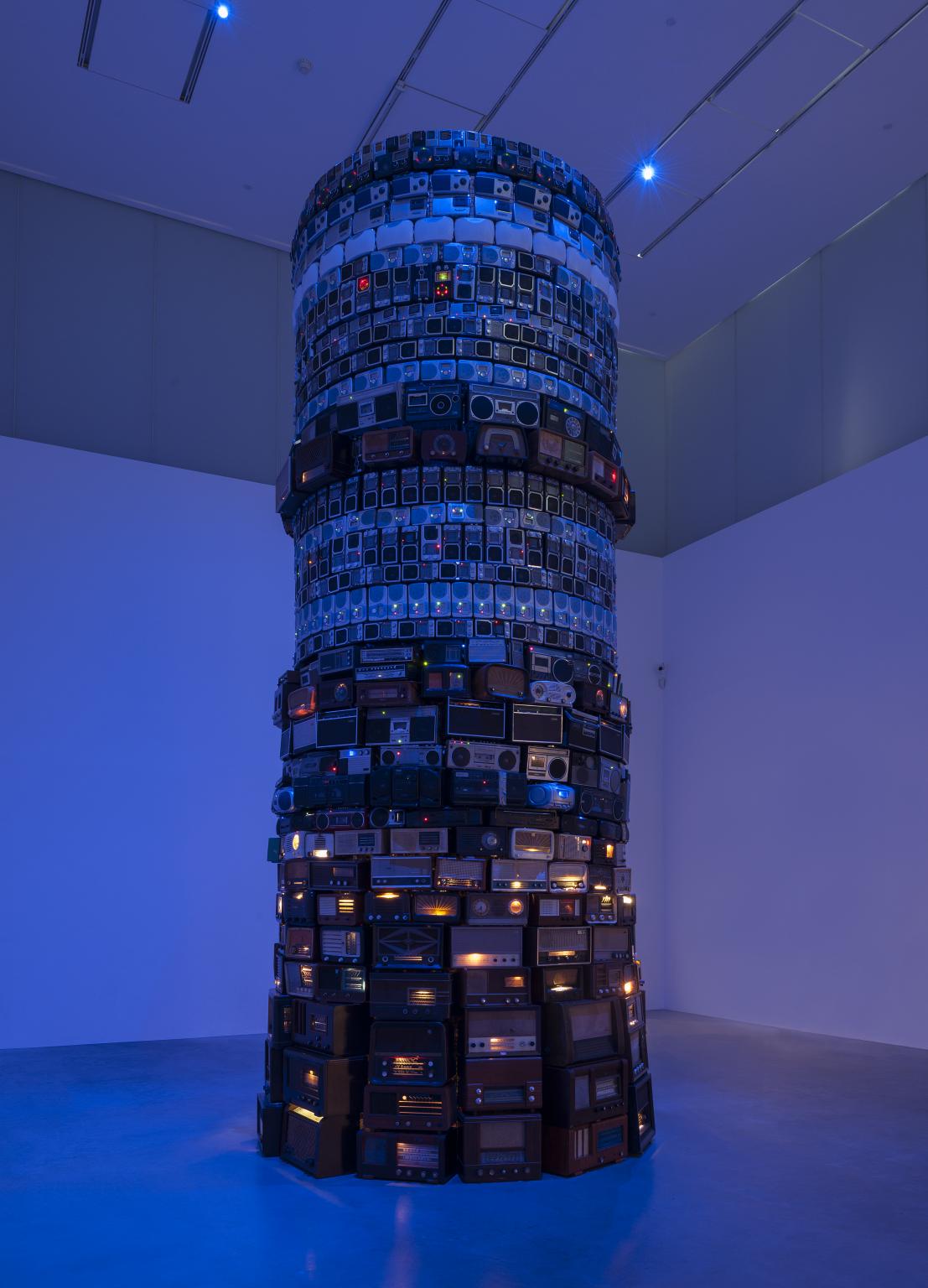 Cildo Meireles  - Babel